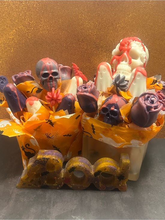 304 MountainMelts Other - Halloween soy wax melts Bouquet set of three - Plz read discription